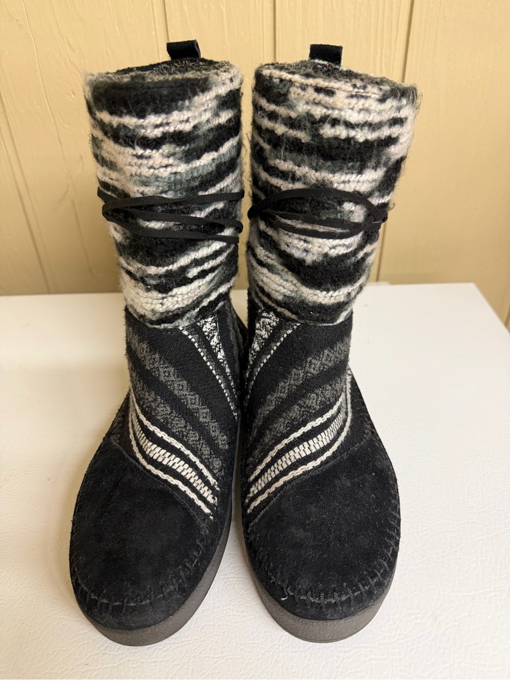 TOMS Cozy Black & Gray Knit-Trim Women's Winter Boots